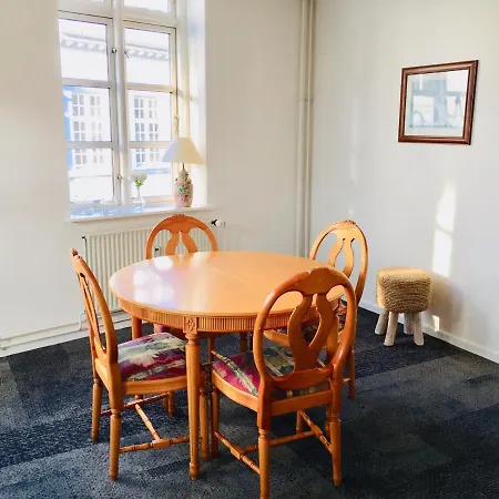 City Hotel Apartments Lägenhetshotell 3*