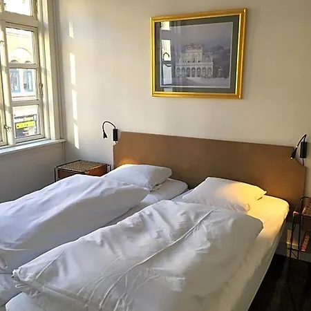 City Hotel Apartments